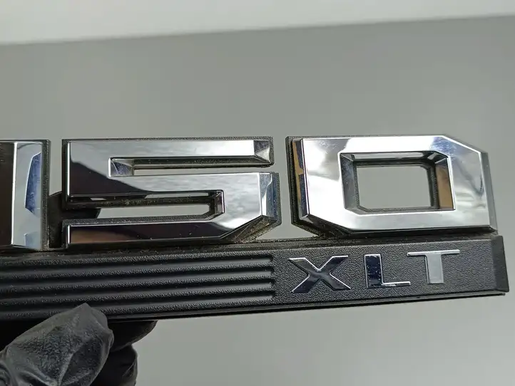 Ford F150 (2018 - 2020) Эмблема модели — фото 3