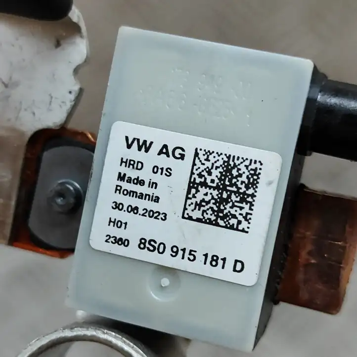 Audi A4 S4 B9 8W (2019 - ) 8S0915181D Минусовой провод аккумулятора — фото 6
