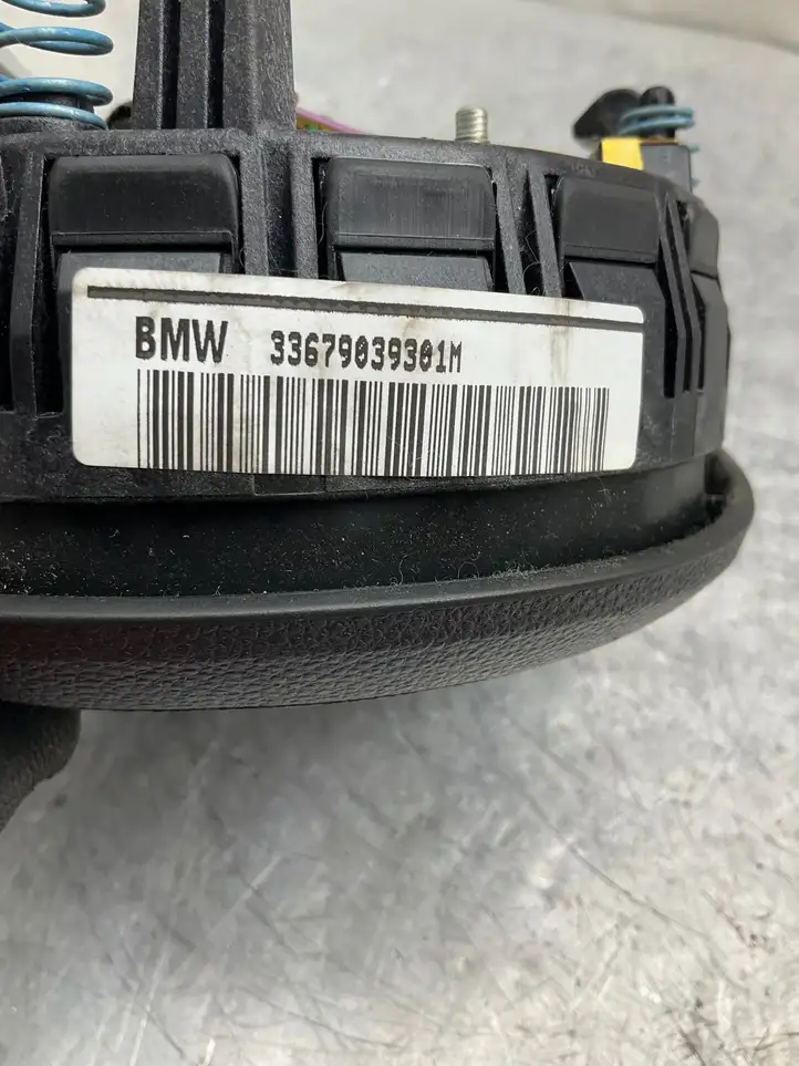 BMW 5 E60 E61 (2004 - 2010) 6073844 Подушка безопасности руля — фото 9