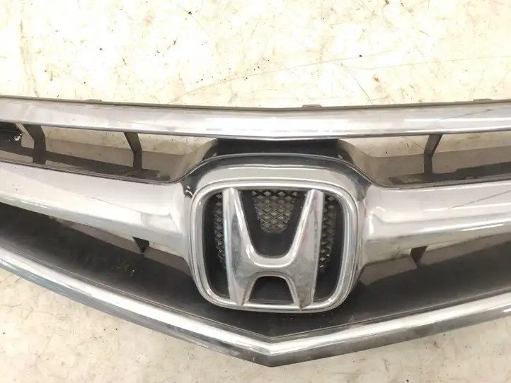 Honda Accord (2003 - 2007) Верхняя решетка радиатора — фото 6