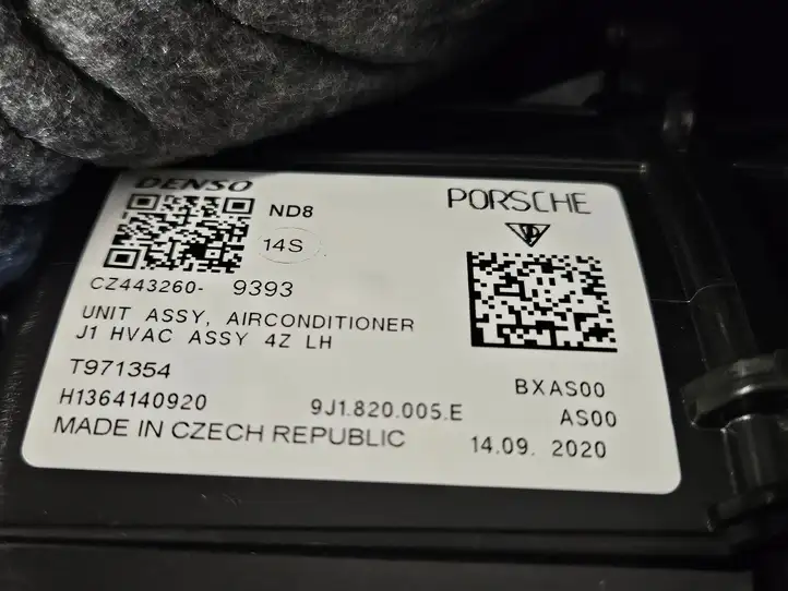 Porsche Taycan 9J1 (2019 - ) Комплект системы вентиляции салона — фото 8