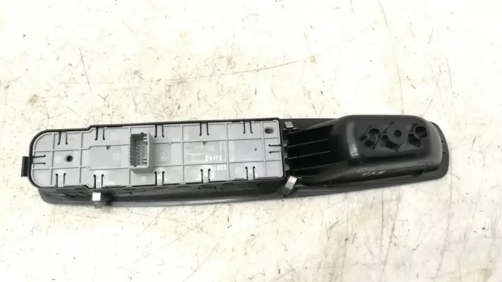 Renault Scenic III - Grand scenic III (2009 - 2016) Блок кнопок стеклоподъемников — фото 5