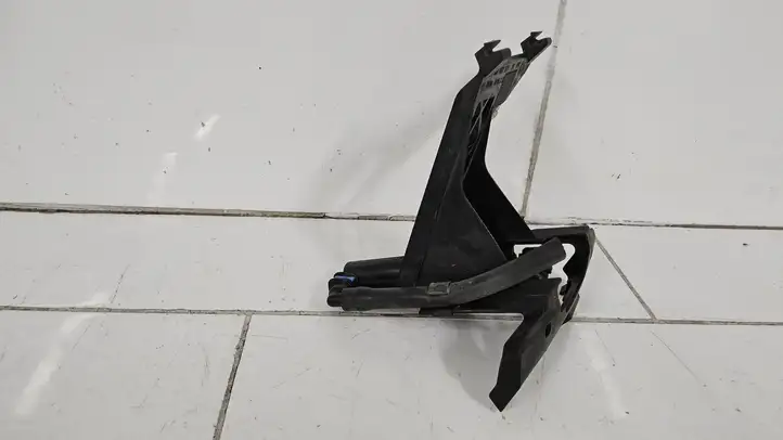Volkswagen Sharan (2010 - 2015) 7N0807723 Кронштейн форсунки омывателя фар — фото 3