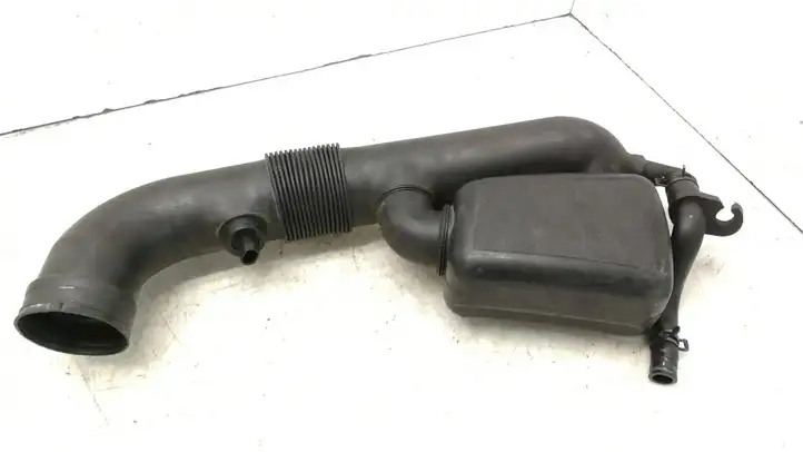 Opel Astra G (1998 - 2004) 90572422 Трубка подачи воздуха — фото 1