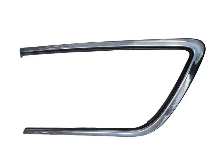 Chrysler Pacifica (2016 - ) 68227297AD Облицовка заднего бокового стекла — фото 3