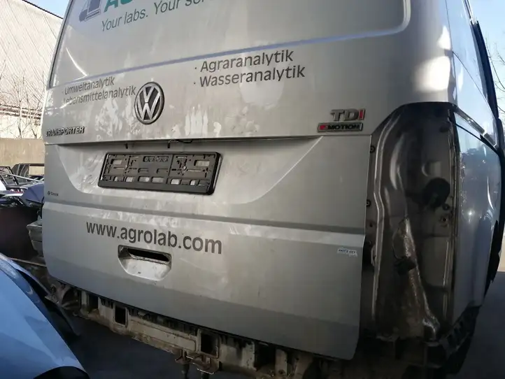 Volkswagen Transporter - Caravelle T6 (2015 - 2022) Крышка багажника — фото 3