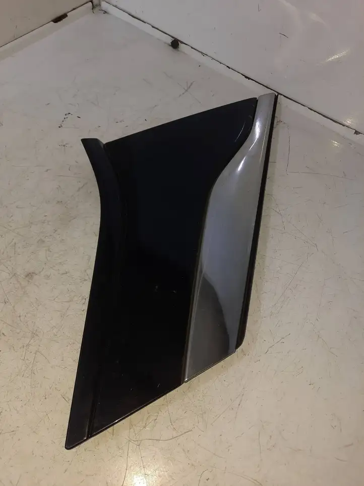 Chevrolet Bolt (2017 - ) 255310500 Накладка заднего стекла — фото 2