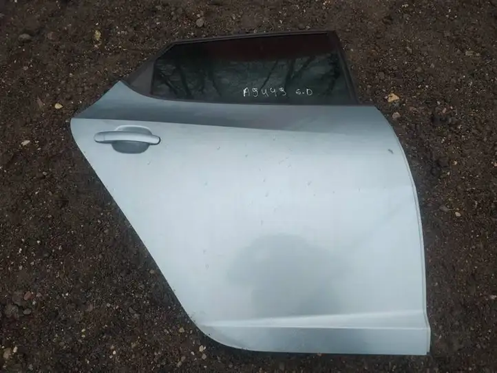 Seat Ibiza IV (6J,6P) (2008 - 2017) melynos Задняя дверь — фото 1