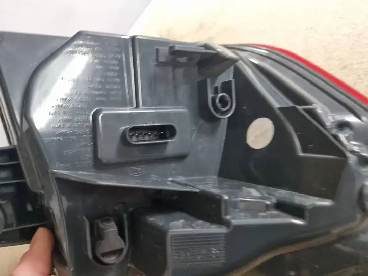 BMW 3 F30 F35 F31 (2012 - 2018) 3736911506 Задний фонарь в кузове — фото 2