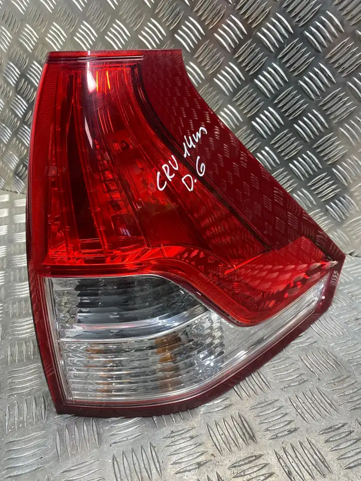 Honda CR-V (2012 - 2016) 5926R10S1 Задний фонарь в кузове — фото 1