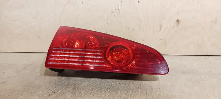 Peugeot 607 (2011 - 2018) Задний фонарь в крышке багажника — фото 21