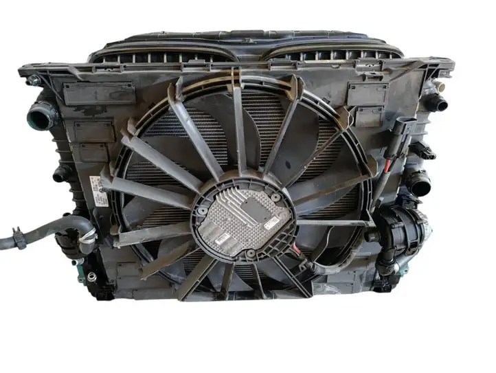 BMW 7 G11 G12 (2015 - 2022) 7483909 Комплект передней части — фото 3