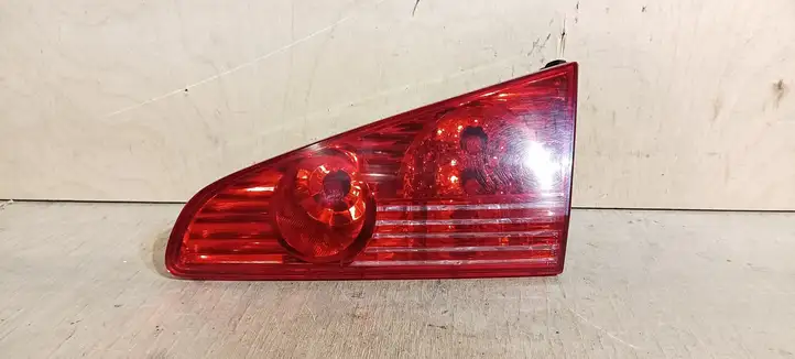 Peugeot 607 (2011 - 2018) Задний фонарь в крышке багажника — фото 13