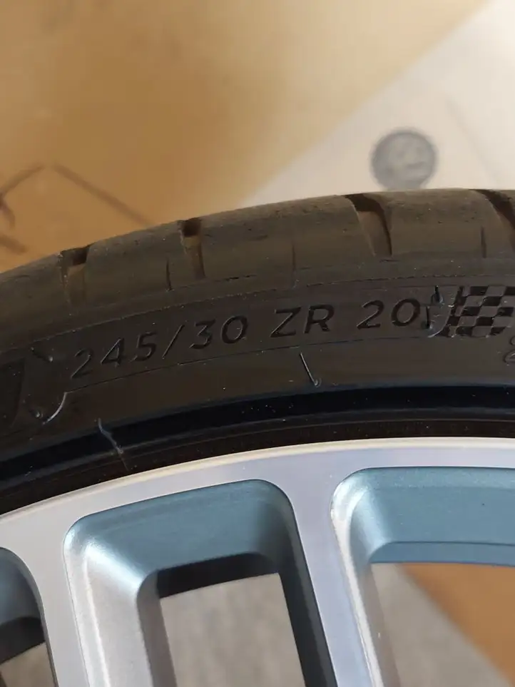 Audi R8 4S (2015 - ) MICHELIN Летняя шина R20 — фото 3