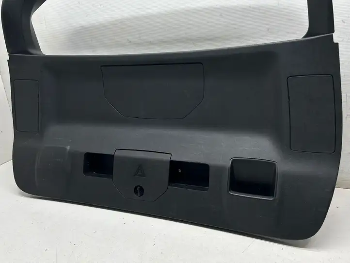Peugeot 5008 II (2020 - ) 9815976777 Комплект обшивки крышки багажника — фото 3