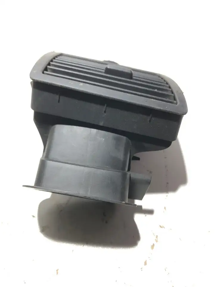Volkswagen Multivan T5 (2003 - 2015) 7H5819203A Боковой воздушный дефлектор — фото 2