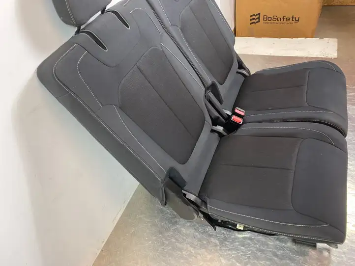 Jeep Grand Cherokee WL (2021 - ) Третий ряд сидений — фото 8