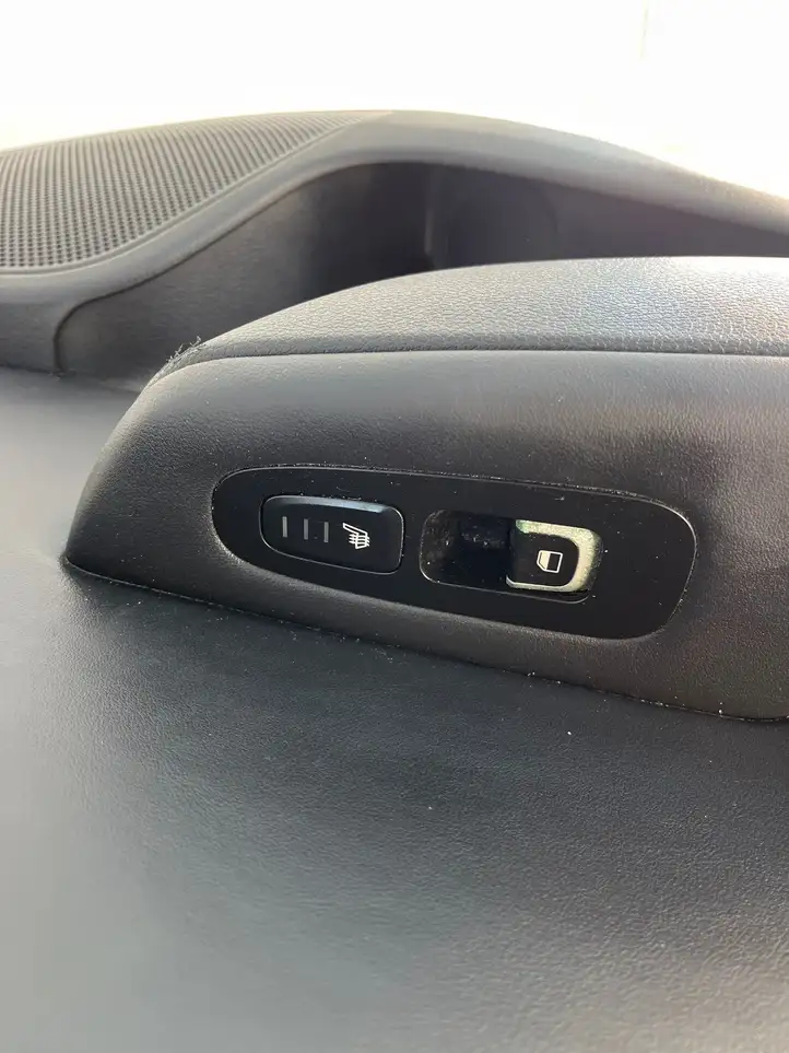 Kia Stinger (2017 - ) 83901J5150CCS Прочая отделка задней двери — фото 12
