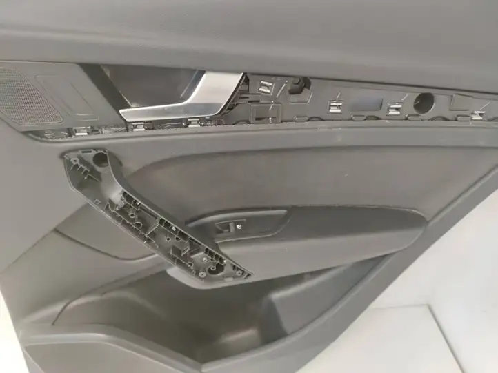 Audi Q5 SQ5 (2017 - ) 80A867488 Обшивка задней двери — фото 2