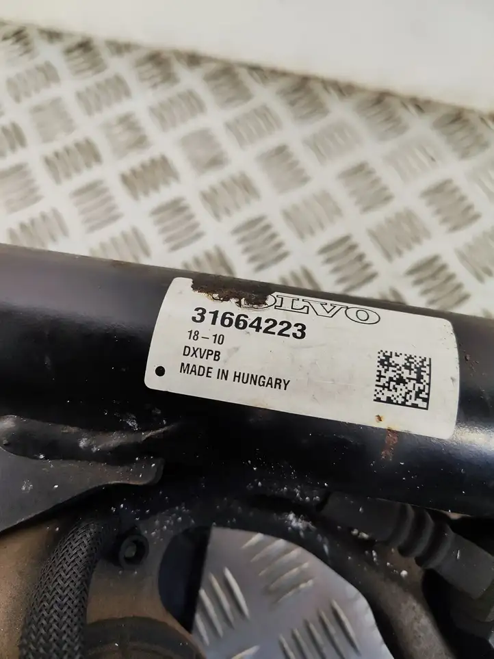Volvo S90, V90 (2016 - 2020) 31664223 Комплект буксировочного крюка — фото 10