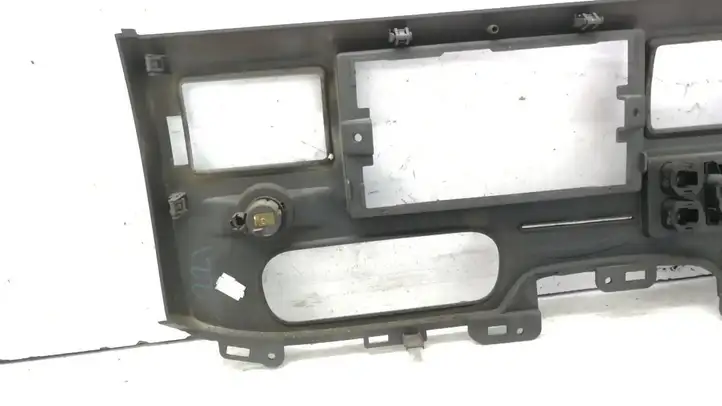 Ford Transit (2006 - 2013) 22100031 Центральная отделка панели приборов — фото 8