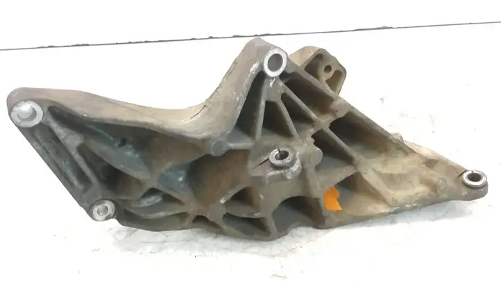 Land Rover Range Rover Sport L320 (2005 - 2009) 4H2Q10239EB Кронштейн генератора — фото 1