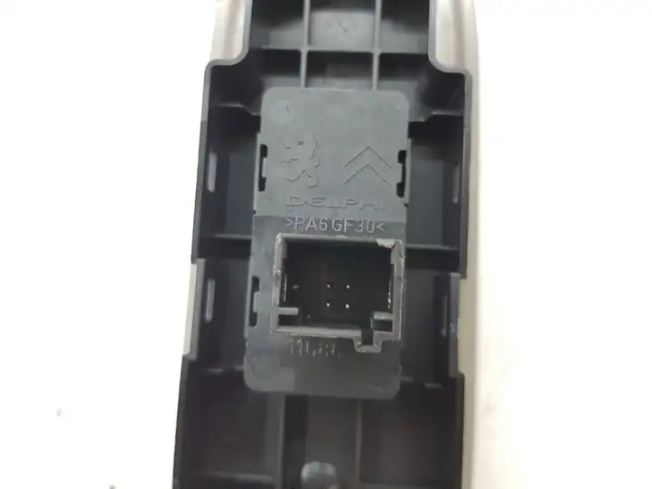 Citroen C5 (2008 - 2017) 96661102ZW Кнопка стеклоподъемников — фото 7