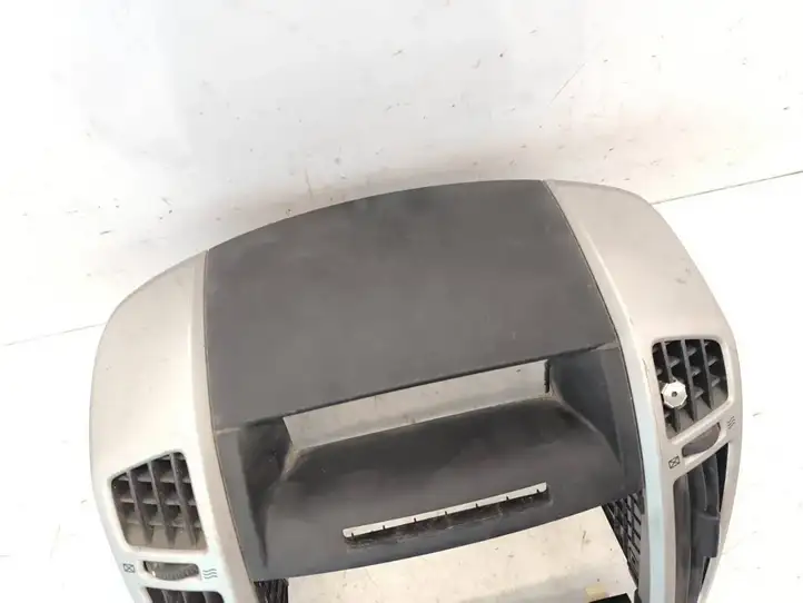 Kia Ceed (2006 - 2010) 847401H000 Центральная отделка панели приборов — фото 5