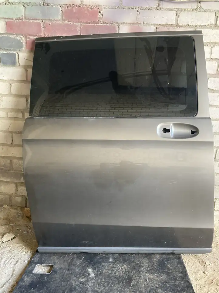 Mercedes-Benz Vito W447 (2014 - ) 4477304800 Боковая раздвижная дверь — фото 1