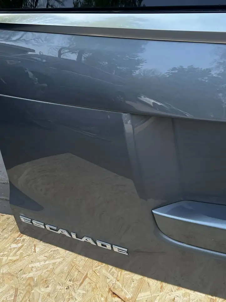 Cadillac Escalade IV (2014 - 2019) 22756788 Крышка багажника — фото 2
