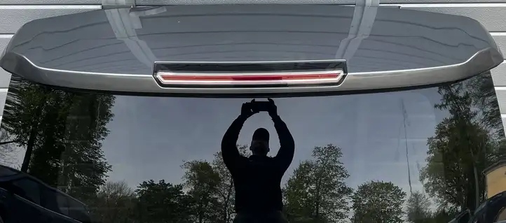 Cadillac Escalade IV (2014 - 2019) 22756788 Крышка багажника — фото 12