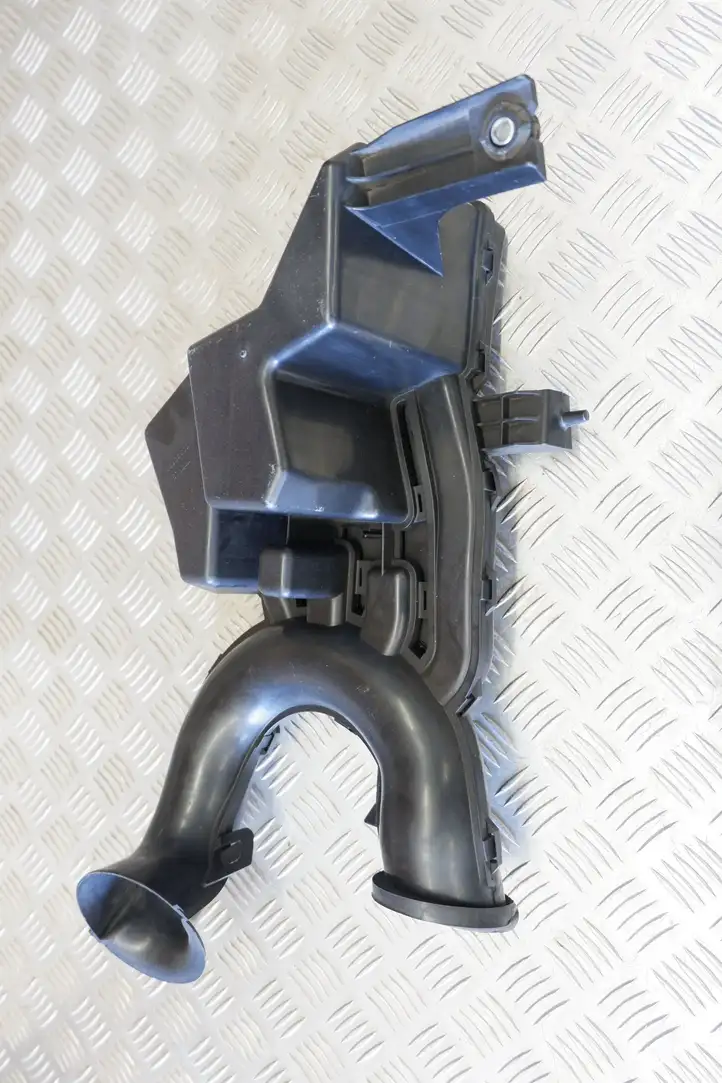 Nissan Juke I F15 (2010 - 2018) 70390758 Детали воздухозаборника — фото 8