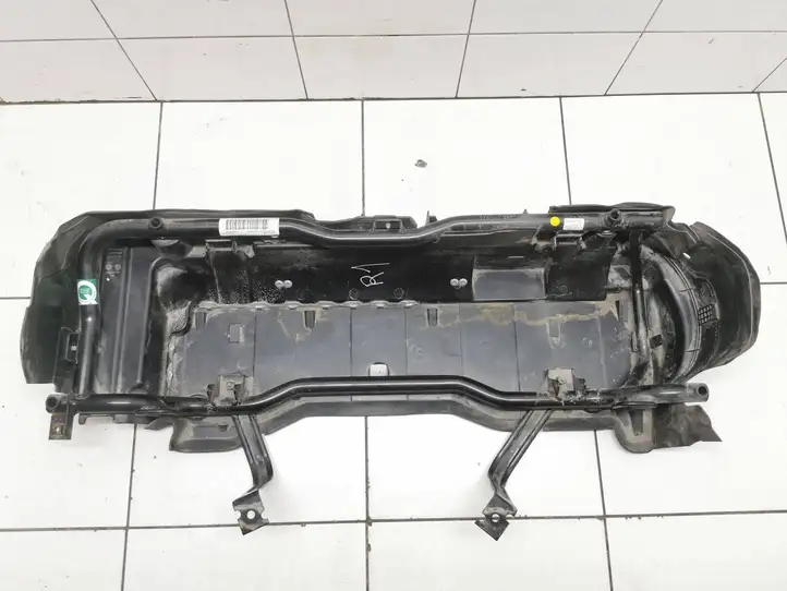 Volkswagen Golf VII (2013 - 2019) 5q0201077bf Кронштейн топливного бака — фото 5
