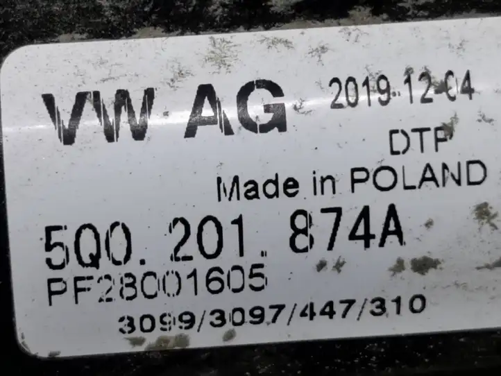 Volkswagen Golf VII (2013 - 2019) 5q0201077bf Кронштейн топливного бака — фото 10