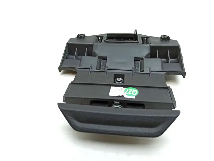 Ford Transit (2013 - 2017) BK31V11664ADW Кнопка бардачка — фото 1
