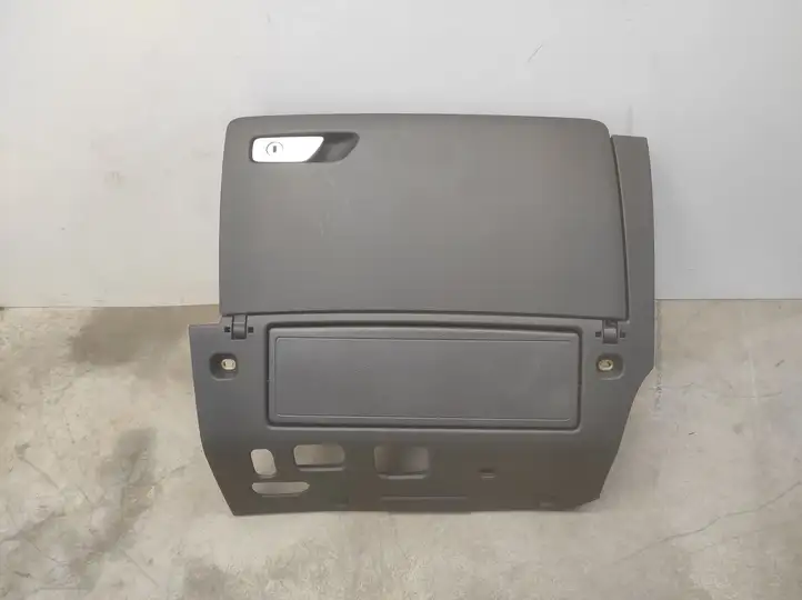 Audi A3/S3 8V (2012 - 2016) 8V5880302 Вещевой ящик — фото 1