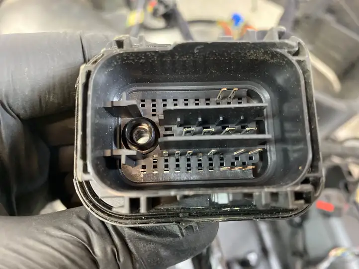 Maserati Levante (2017 - ) 670105878 Прочая электропроводка — фото 10