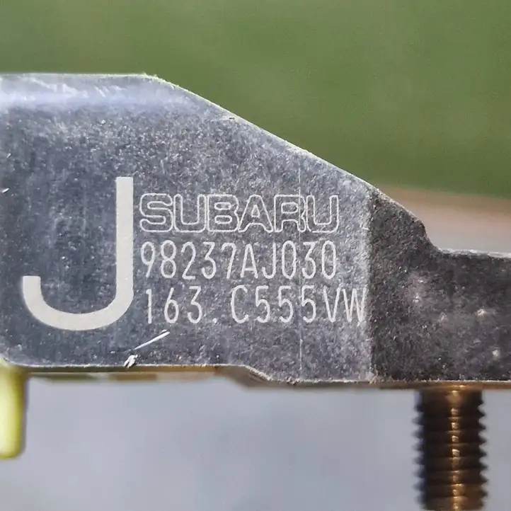 Subaru Outback (2009 - 2014) 98237AJ030 Датчик удара SRS — фото 2