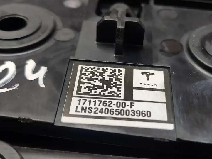 Tesla Model 3 (2024 - ) 171176200F Стекло раздвижной двери — фото 4