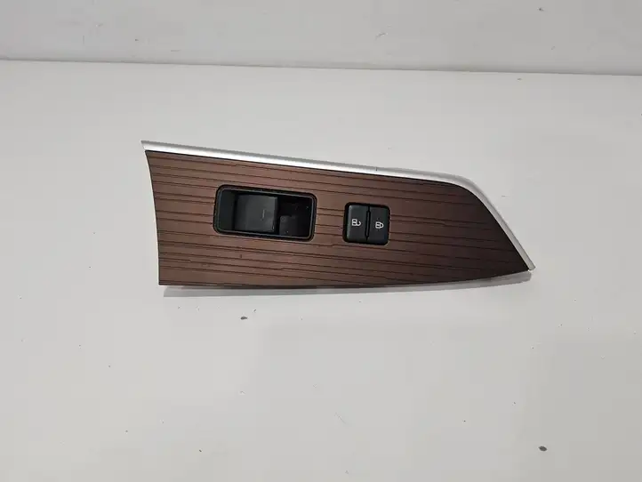 Toyota Sienna XL40 IV (2021 - ) 7423008070 Накладка кнопки стеклоподъемника — фото 1