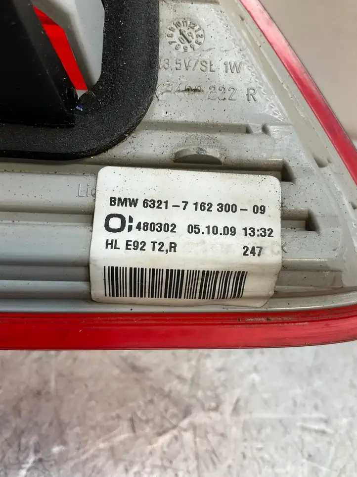 BMW 3 E92 E93 (2005 - 2014) 7162300 Задний фонарь в крышке багажника — фото 7