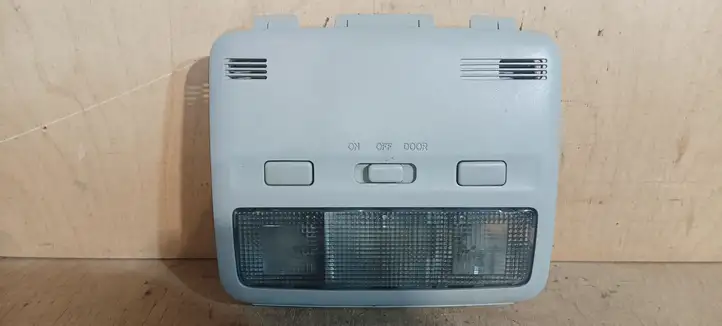 Toyota Corolla Verso AR10 (2004 - 2009) 8126305230 Передняя подсветка — фото 6