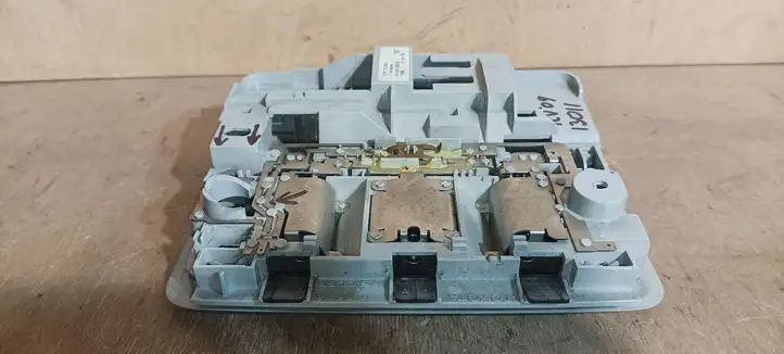 Toyota Corolla Verso AR10 (2004 - 2009) 8126305230 Передняя подсветка — фото 9
