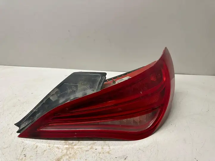 Mercedes-Benz CLA C117,X117,W117 (2013 - 2019) A1179060401 Задний фонарь в кузове — фото 1