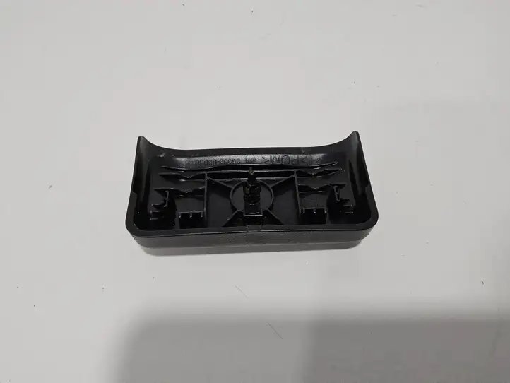Toyota Sienna XL40 IV (2021 - ) 5859508030 Клипса крепления коврика — фото 2