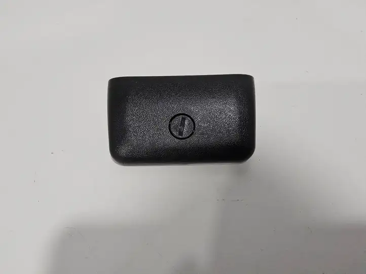 Toyota Sienna XL40 IV (2021 - ) 5859508110 Клипса крепления коврика — фото 1