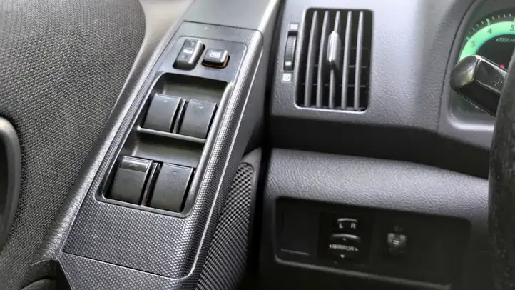 Toyota Corolla Verso AR10 (2004 - 2009) 742320F010 Накладка кнопки стеклоподъемника — фото 6