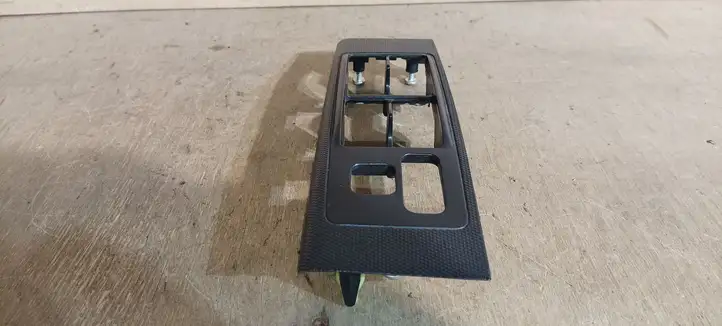 Toyota Corolla Verso AR10 (2004 - 2009) 742320F010 Накладка кнопки стеклоподъемника — фото 10