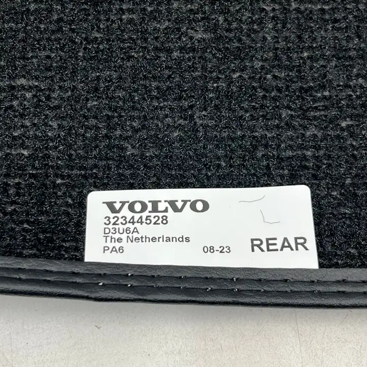 Volvo XC90 (2014 - 2019) 32344528 Задний коврик салона — фото 7