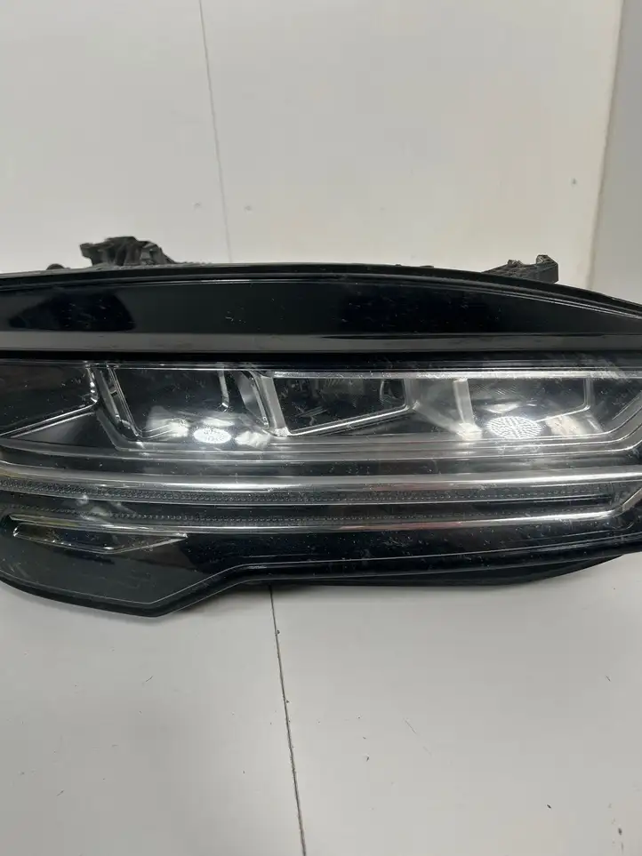 Audi A7 S7 4G (2014 - 2018) 4G8941034J Передняя фара — фото 4